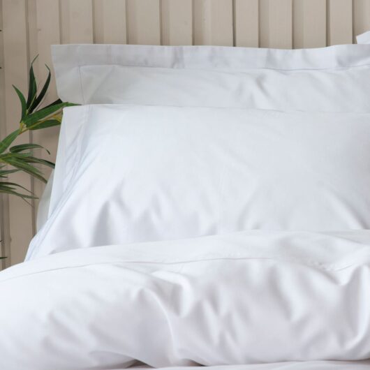 Lazy Panda 300 Thread Count Bamboo Fitted Sheet White 6'6"