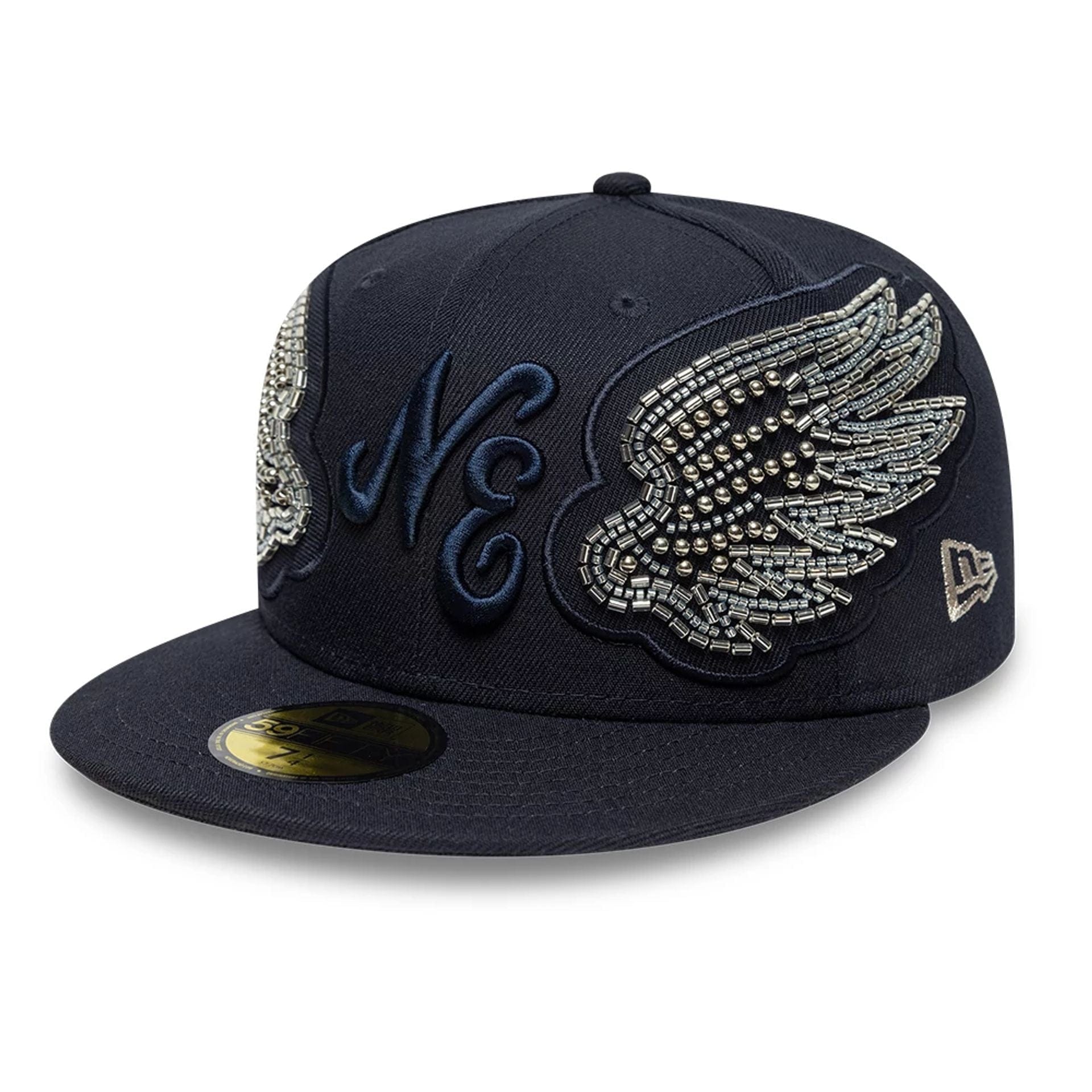 New Era Beaded Wings Navy 59FIFTY Fitted Cap adult unisex
