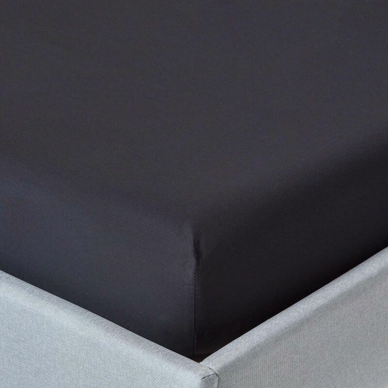 Homescapes - Black Egyptian Cotton Fitted Sheet 200 Thread Count, Super King - Black