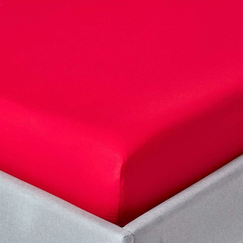 Homescapes - Red Egyptian Cotton Fitted Sheet 200 Thread Count, Small Double - Red